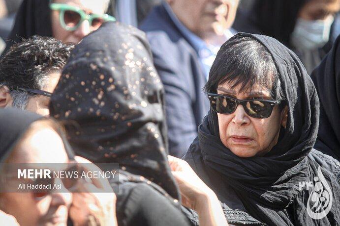 پوشش بازیگران زن در مراسم آتیلا پسیانی 27 1 resized 1191050 968