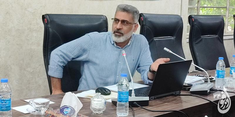 برخی نقدها به برنامه تلویزیونی هموطنز غیرمنصفانه بود 1 امین ابرهام